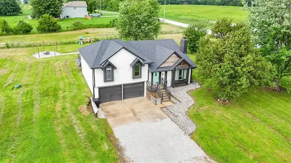 1411 NW 200th Road, Holden, MO 64040