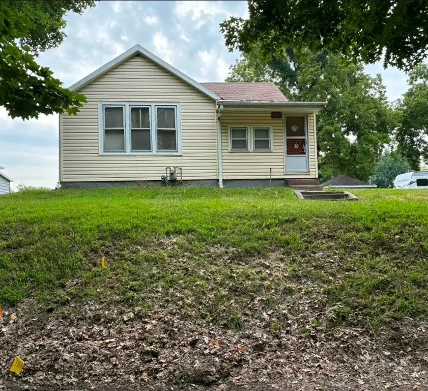 2123 Ashland Avenue, Saint Joseph, MO 64506 - #1