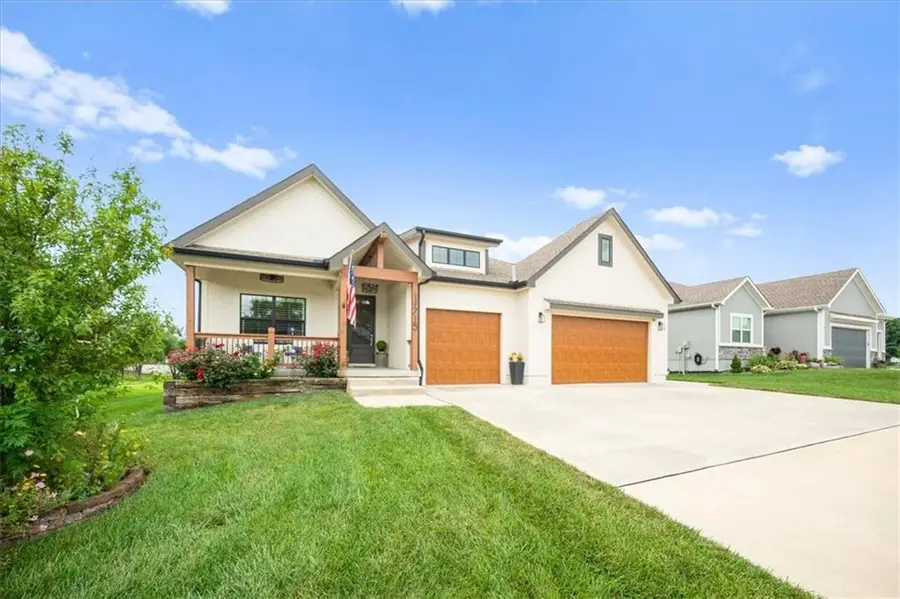 11715 E 229th Street, Peculiar, MO 64078 - #2