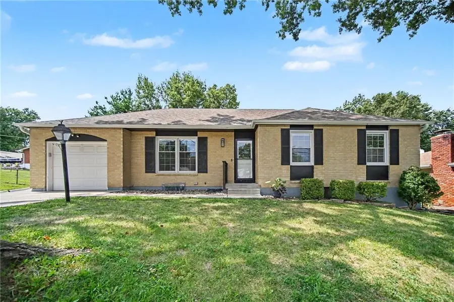 8812 N Oak Trafficway, Kansas City, MO 64155 - #3