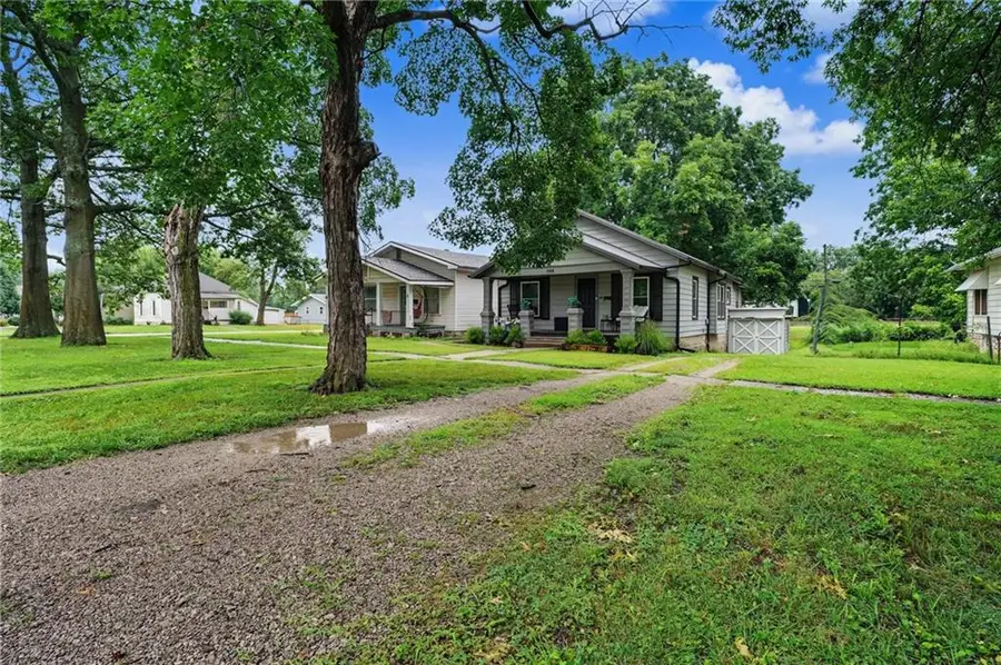 344 E 4th Avenue, Garnett, KS KS - #2