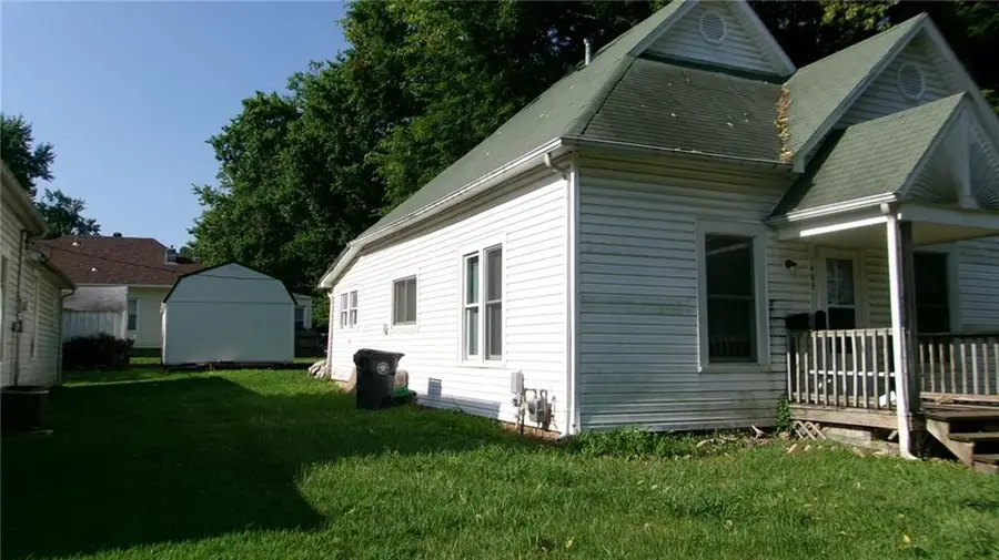 1405 W 11th Street, Sedalia, MO 65301 - #2