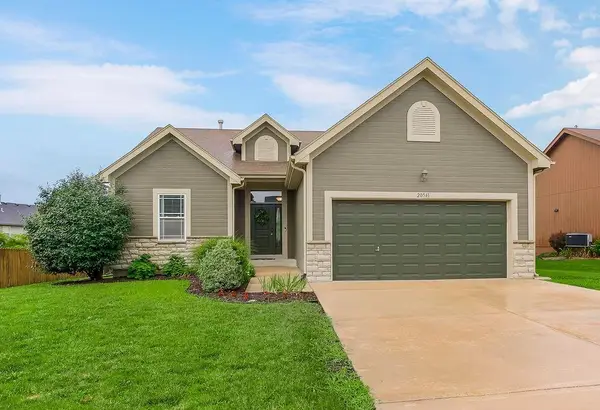 20541 W 125th Terrace, Olathe, KS 66061