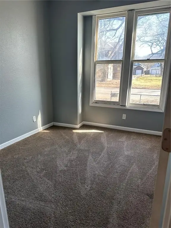 1618-1620 S Eleventh Street, Saint Joseph, MO 64501 - #2