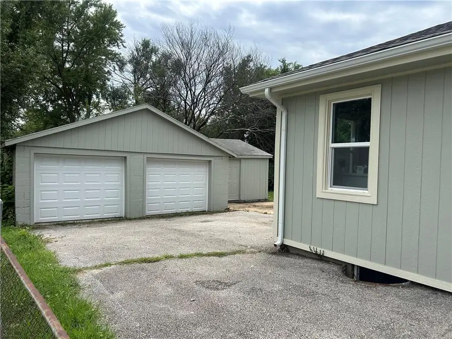 3911 Georgia Avenue, Kansas City, KS 66104 - #3