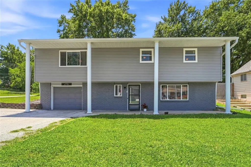 6729 NE Cotter Avenue, Kansas City, MO 64119 - #1