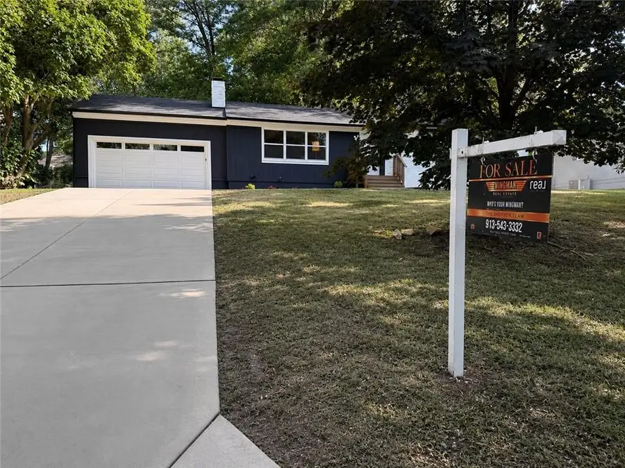 1001 W 93rd Street, Kansas City, MO 64114 - #3