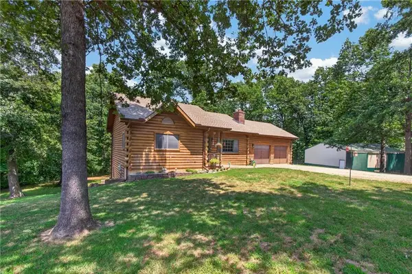 6921 Bryant Knob Road, Wellington, MO 64097