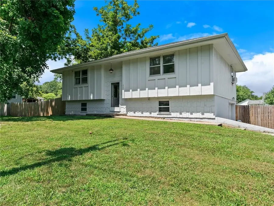 402 Clinton Street, Lathrop, MO 64465 - #2