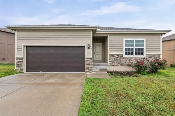 705 NW 111th Terrace, Kansas City, MO 64155