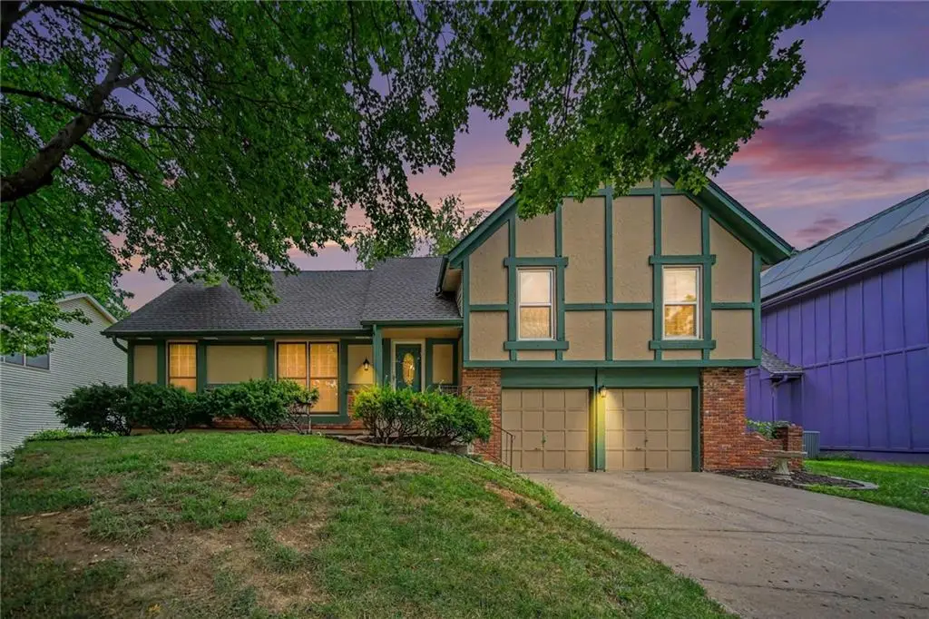 12904 W 70th Terrace, Shawnee, KS 66216 - #1