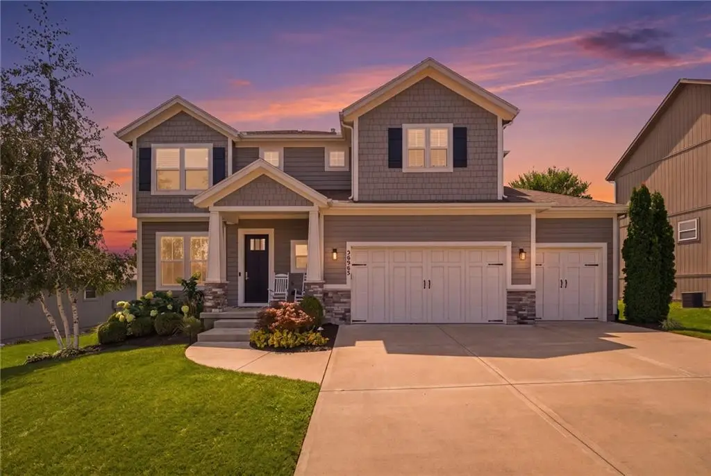 20905 W 72nd Street, Shawnee, KS 66218 - #1