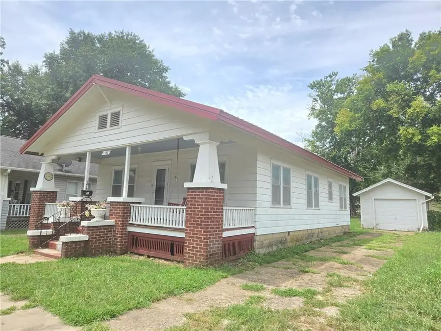 1417 N 8th Street, Independence, KS 67301 - #2