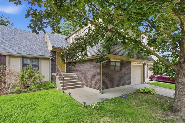 2811 NW 4th Street, Blue Springs, MO 64014