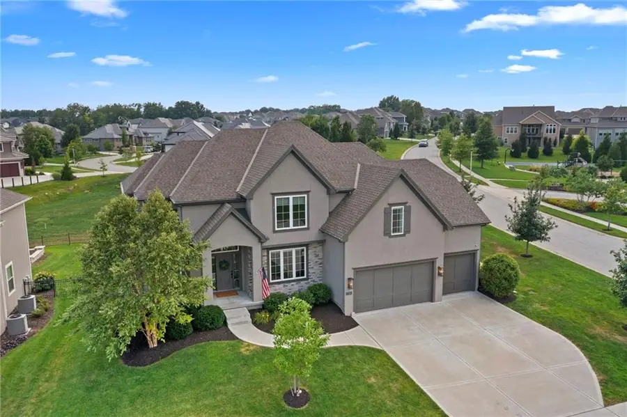 17200 Melrose Street, Overland Park, KS 66221 - #2