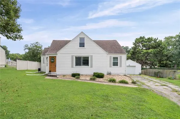 2705 Beverly Circle, Independence, MO 64052
