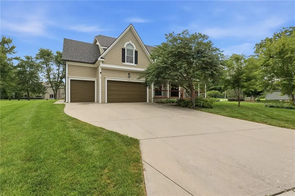 2250 SW Forestpark Place, Lees Summit, MO 64081 - #1