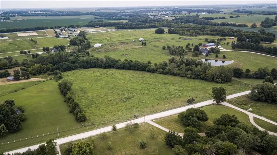 11450 W 239th Street, Bucyrus, KS 66013 - #2