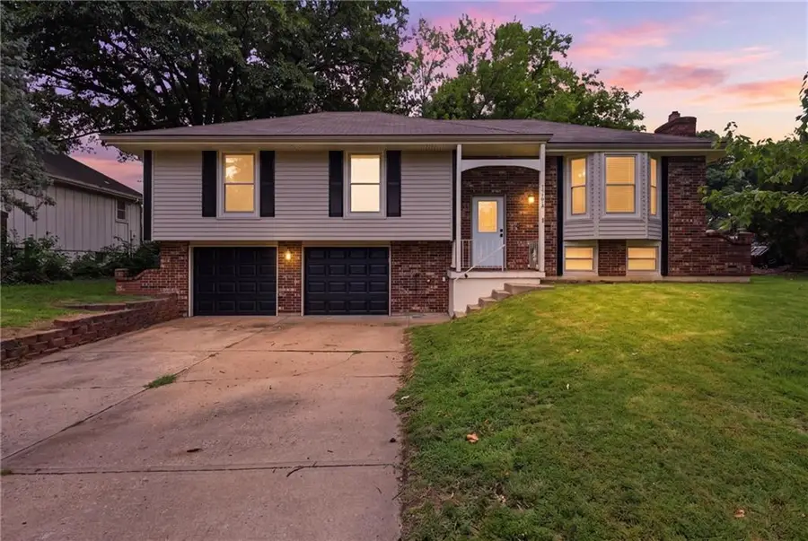 1104 SE Alice Street, Blue Springs, MO 64014 - #2