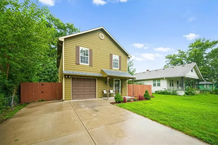 300-B N Buchanan Street, Olathe, KS 66061 - #2