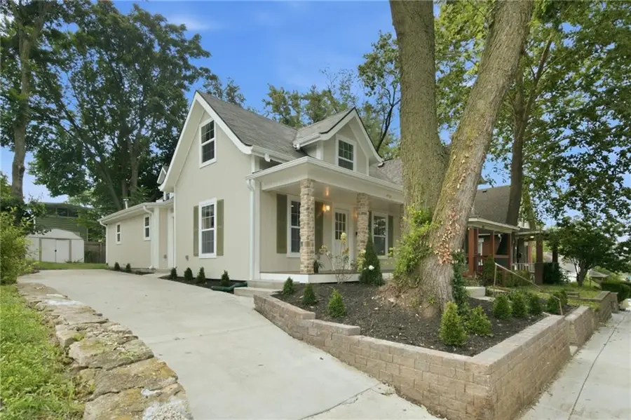 4331 Bell Street, Kansas City, MO 64111 - #3