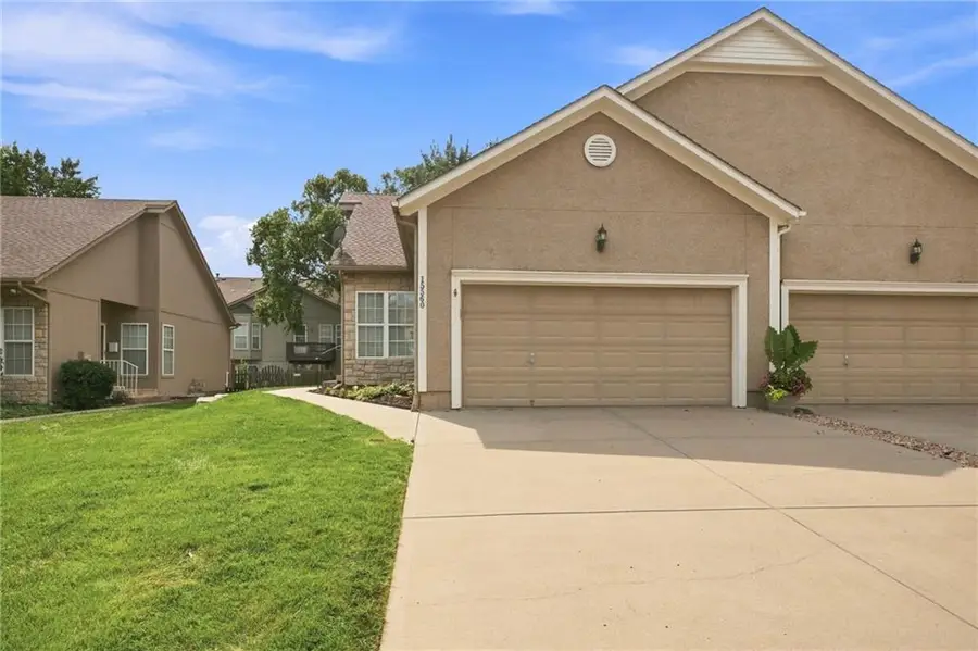 15560 Floyd Street, Overland Park, KS 66223 - #2