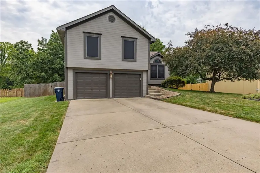 7022 N Hickory Street, Kansas City, MO 64118 - #2