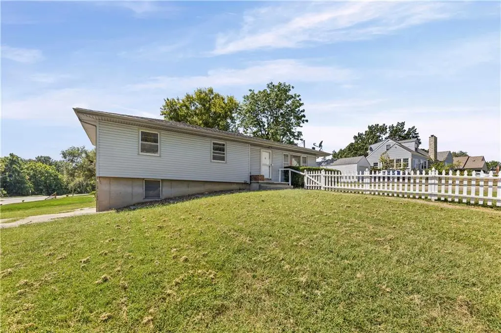 2619 NE 47th Terrace, Kansas City, MO 64117 - #1