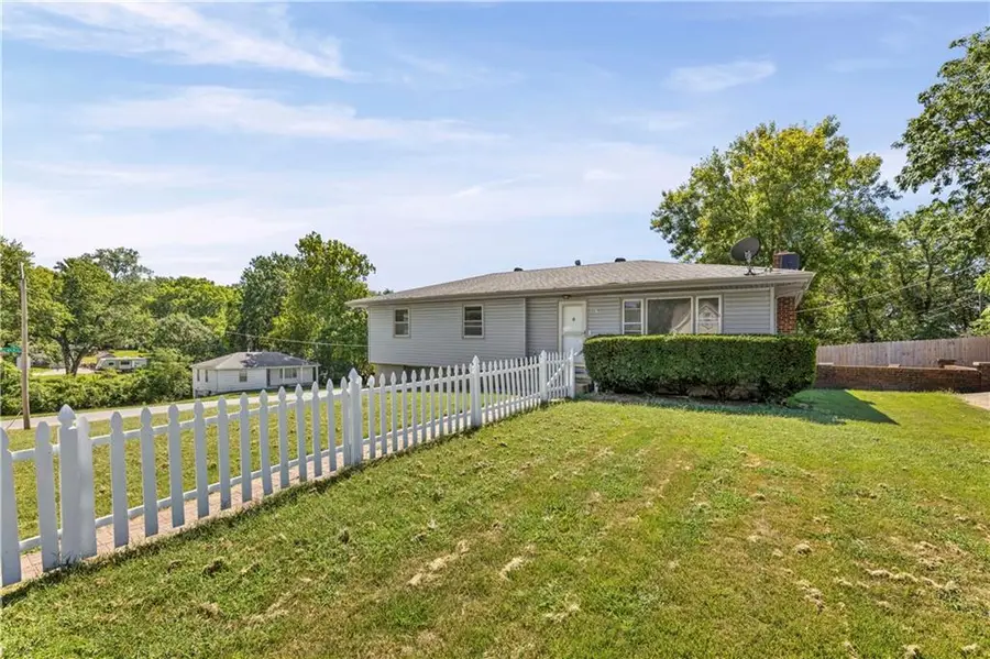 2619 NE 47th Terrace, Kansas City, MO 64117 - #3