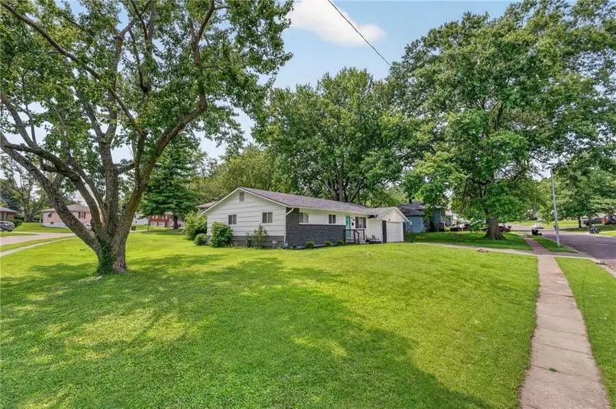 13021 E 40th Terrace S, Independence, MO 64055 - #3