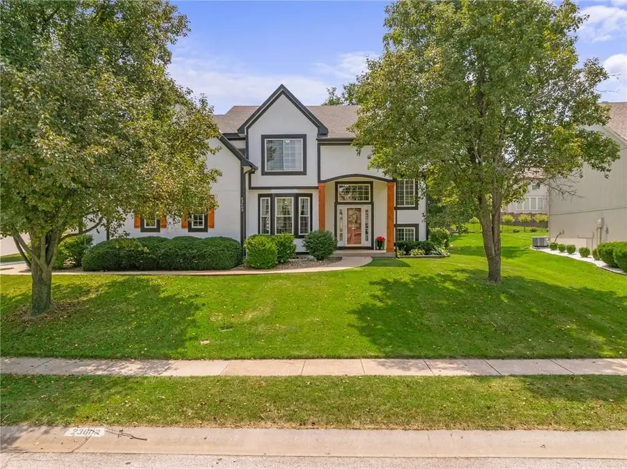 23603 W 53rd Terrace, Shawnee, KS 66226 - #3