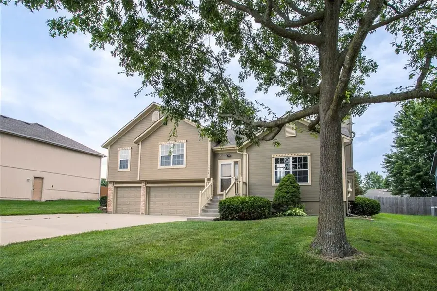 1324 SE Dalton Circle, Lees Summit, MO 64081 - #3