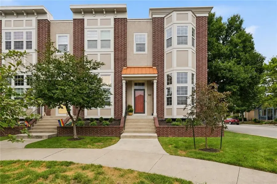 2901 Gentry Park Parkway, North Kansas City, MO 64116 - #3