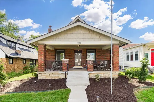 4428 Summit Street, Kansas City, MO 64111