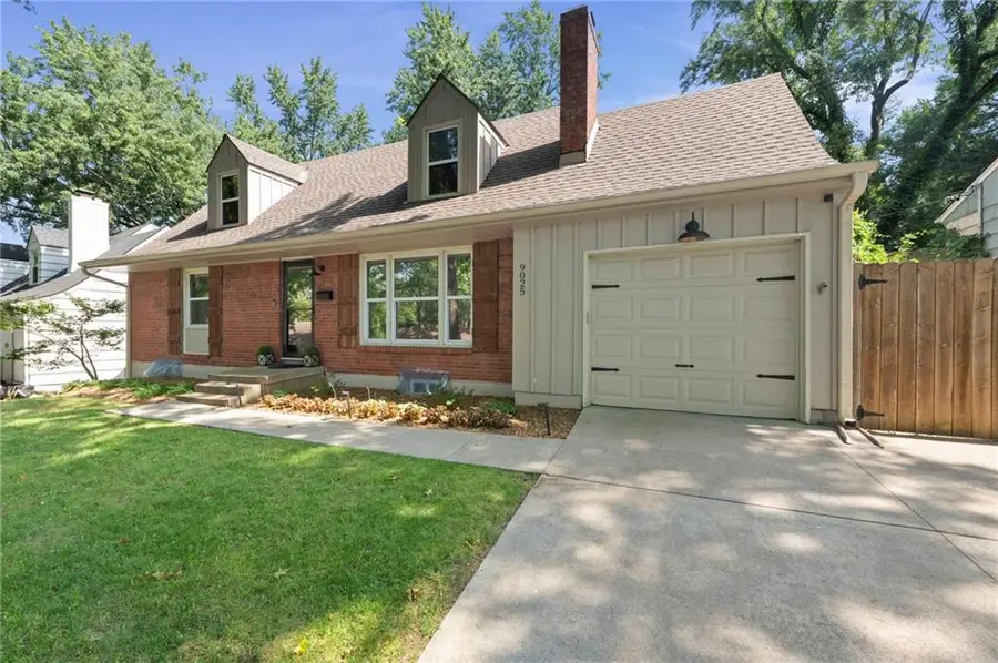 9025 Holly Street, Kansas City, MO 64114 - #2