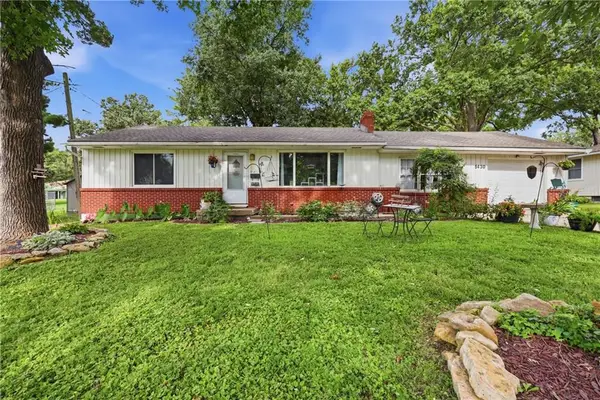 5430 Nieman Road, Shawnee, KS 66203