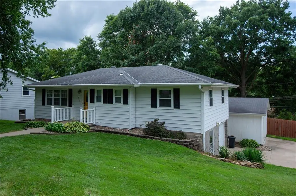 5902 Pleasant Avenue, Saint Joseph, MO 64503 - #1