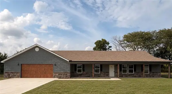 1152 Lafayette Drive, Odessa, MO 64076