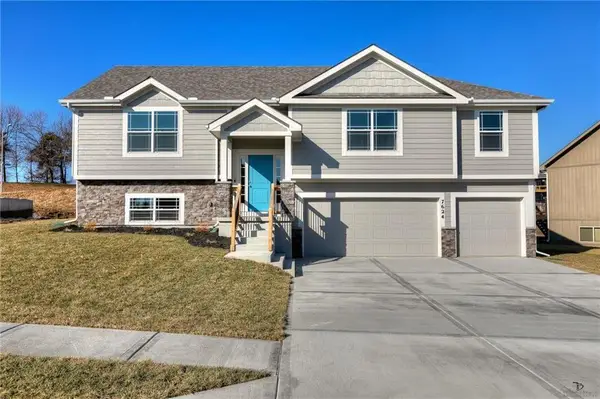 519 Skyview Lane, Liberty, MO 64068