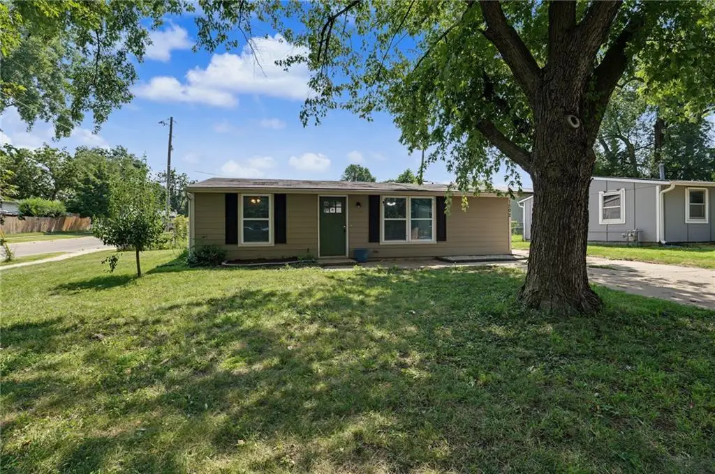 1502 Cadet Avenue, Lawrence, KS 66044 - #1