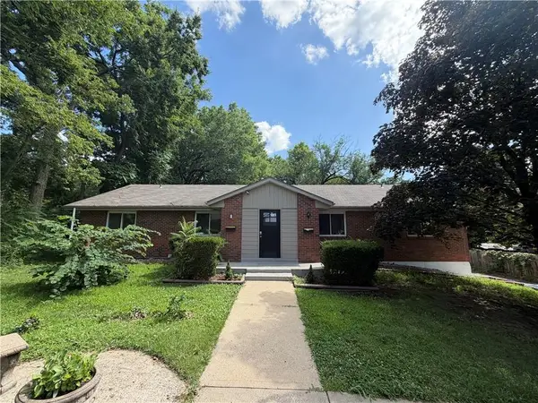 7909 Grandview Street, Overland Park, KS 66204