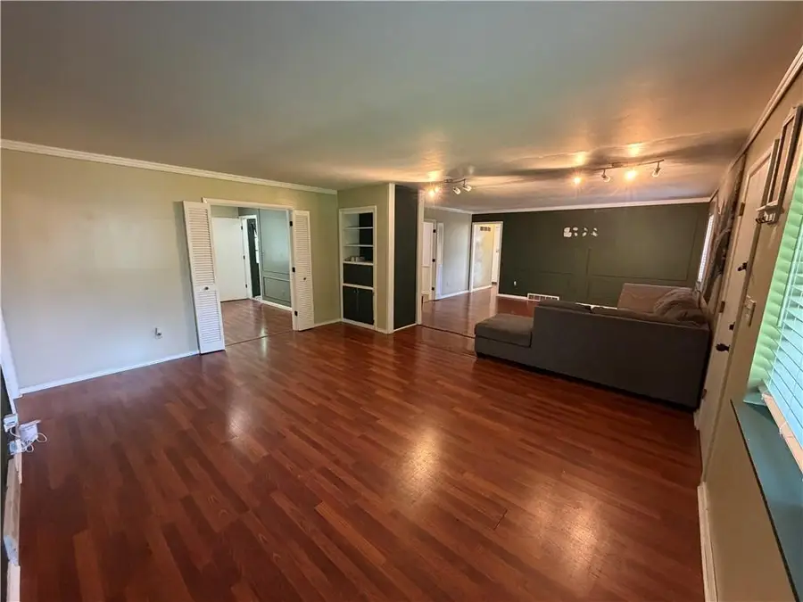 7909 Grandview Street, Overland Park, KS 66204 - #2