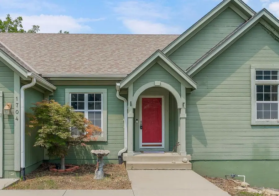 1704 Hunter Drive, Olathe, KS 66061 - #2