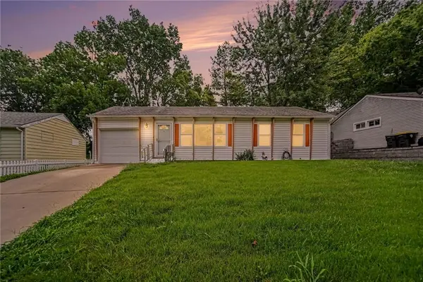 4519 N Troost Avenue, Kansas City, MO 64116