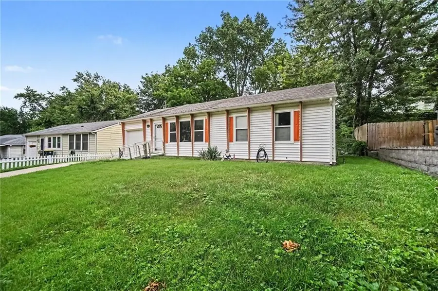 4519 N Troost Avenue, Kansas City, MO 64116 - #3