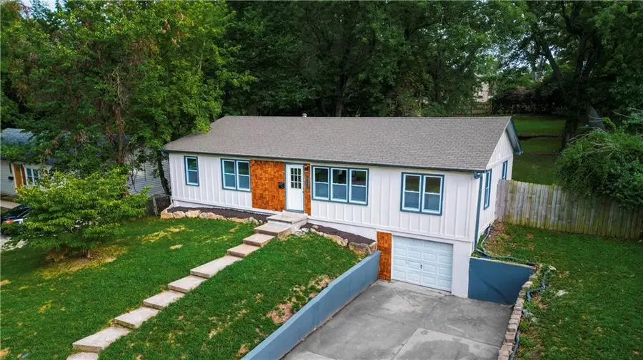 9425 E 67th Terrace, Raytown, MO 64133 - #3