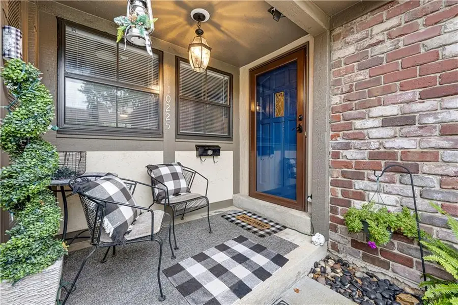 10225 Conser Street, Overland Park, KS 66212 - #2