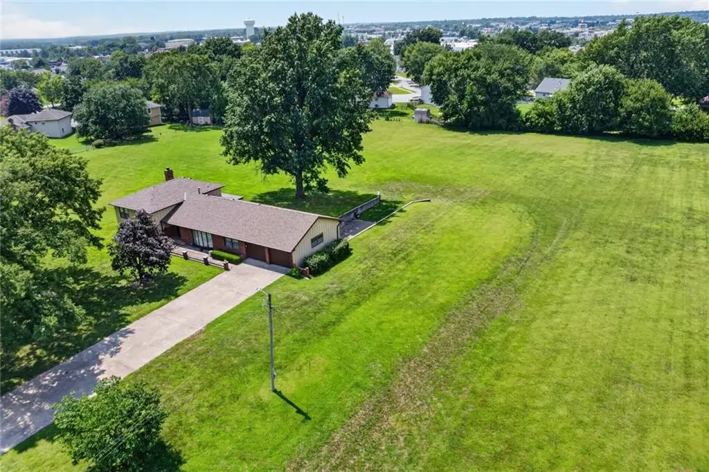 16904 Kentucky Road, Belton, MO 64012 - #1