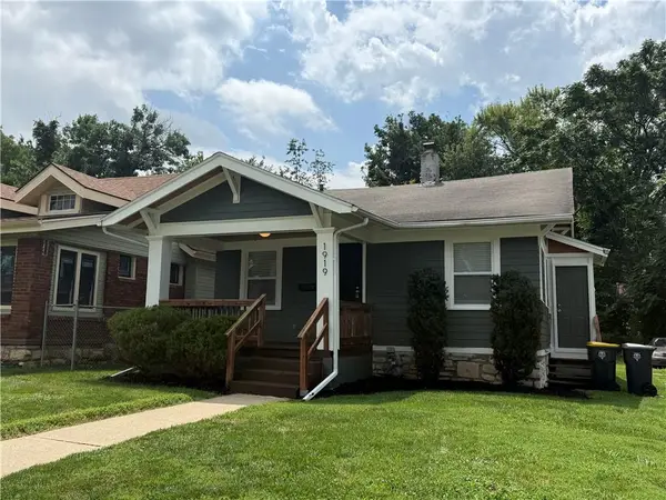 1919 E 71st Terrace, Kansas City, MO 64132