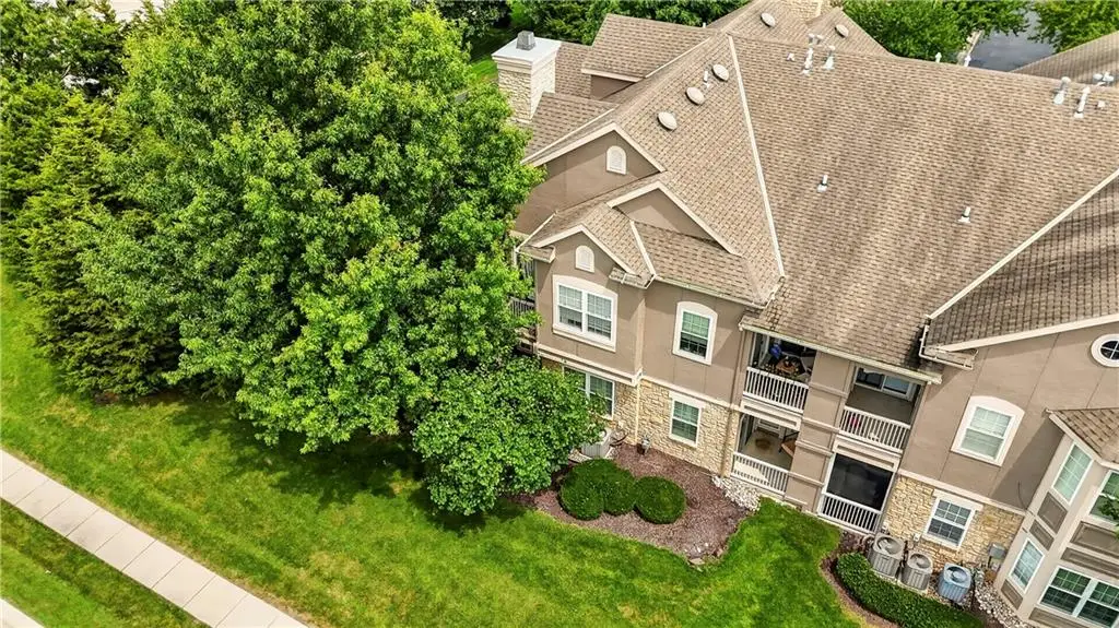 15900 Granada Street #110, Stilwell, KS 66085 - #1